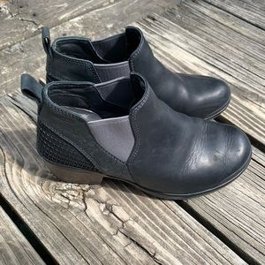 Keen Women’s Morrison Chelsea Boots 7.5